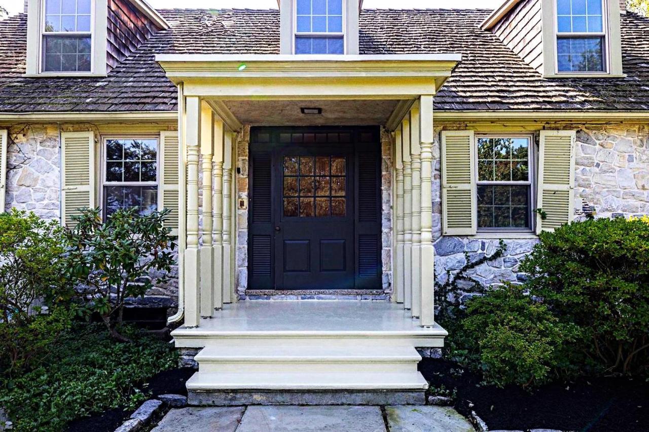 Downingtown Manor - 1900S Farmhouse With Creek Views Exterior photo