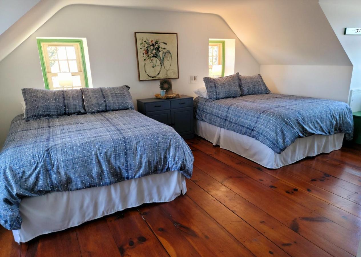 Downingtown Manor - 1900S Farmhouse With Creek Views Exterior photo